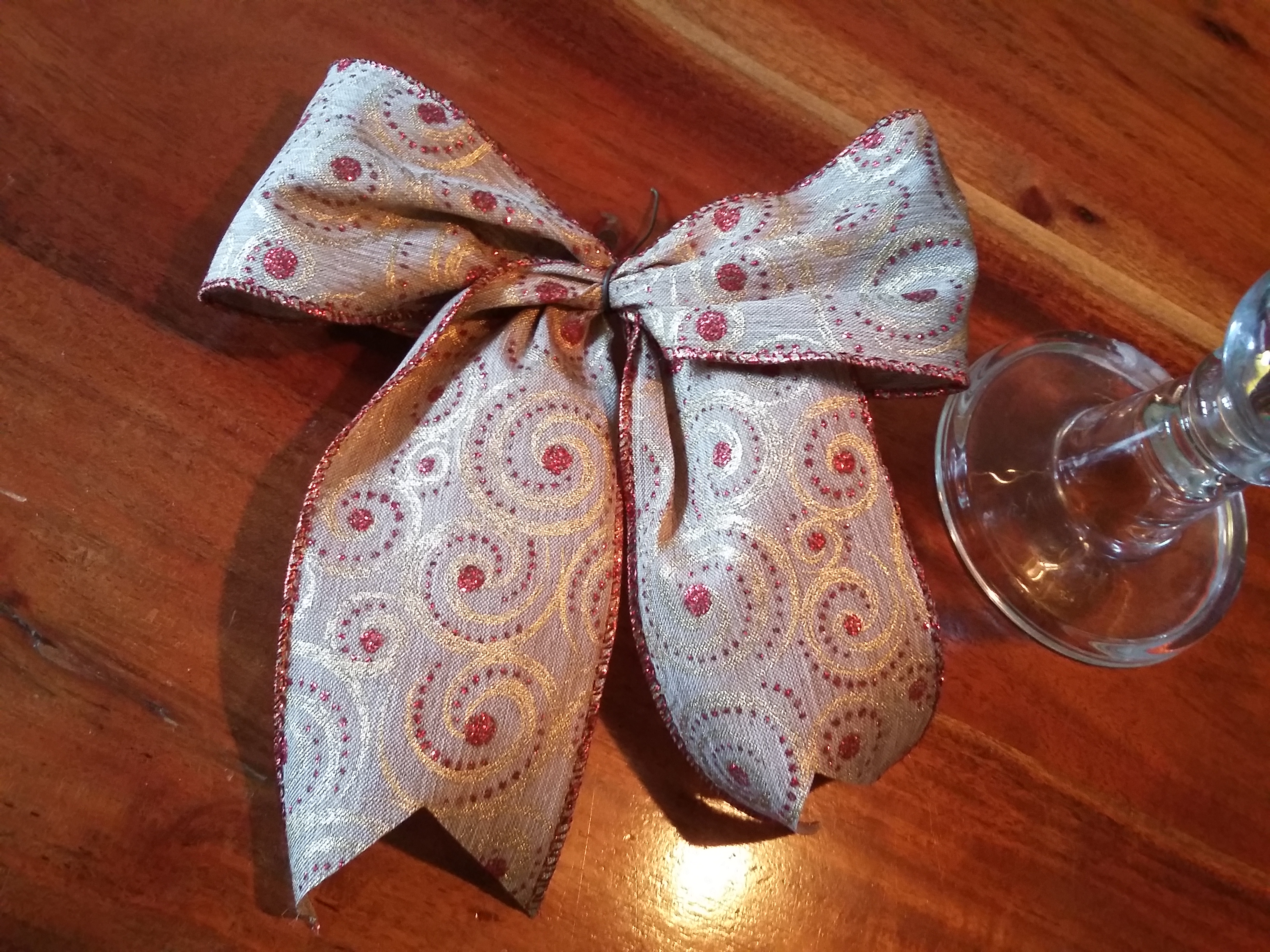 Christmas bow 20170107_130103.png