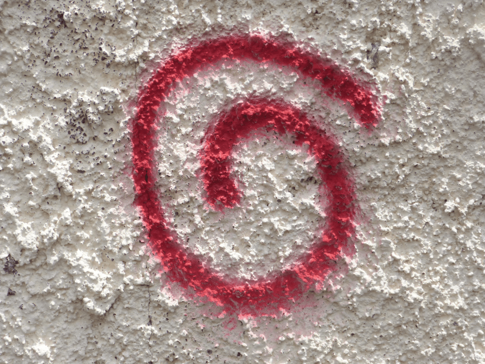 Tenerife graffiti spiral P1010967.png